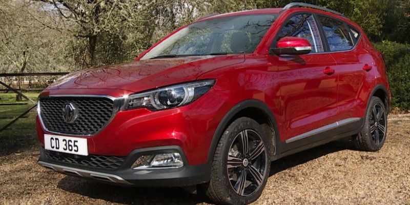 MG ZS Hatchback Review a